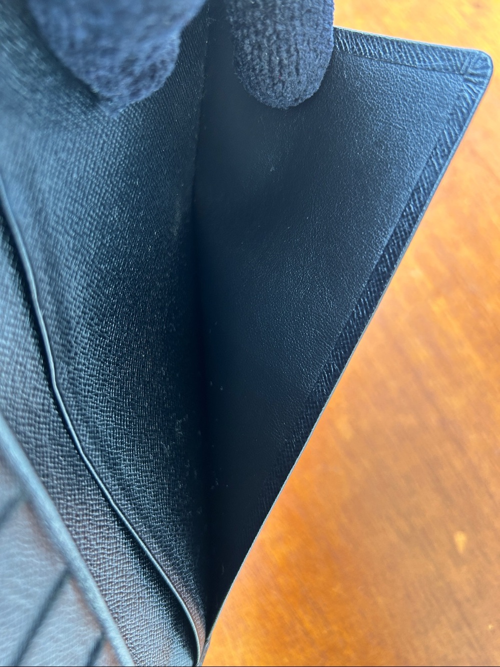 Louis Vuitton Epi long wallet, black - Picture 14 of 16